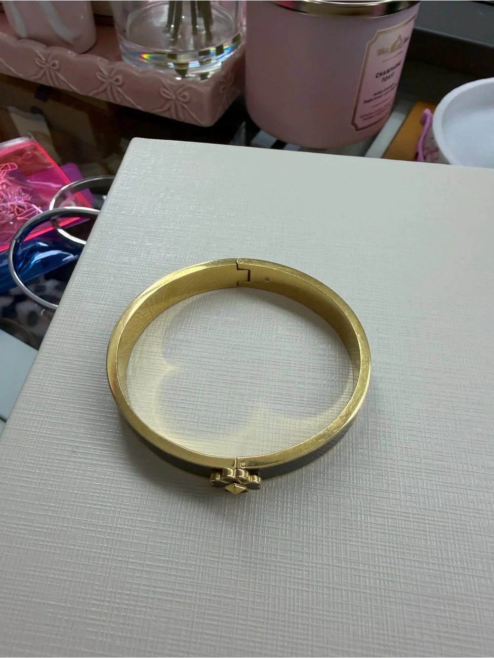 kate spade Black and Gold Clover Enamel Hinged Bangle Bracelet - Picture 2 of 3
